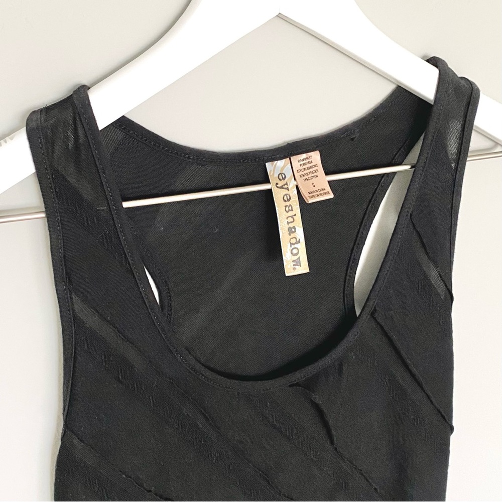 Eyeshadow Black Diagonal Ruffle Racerback Tank Top - Picture 4 of 7